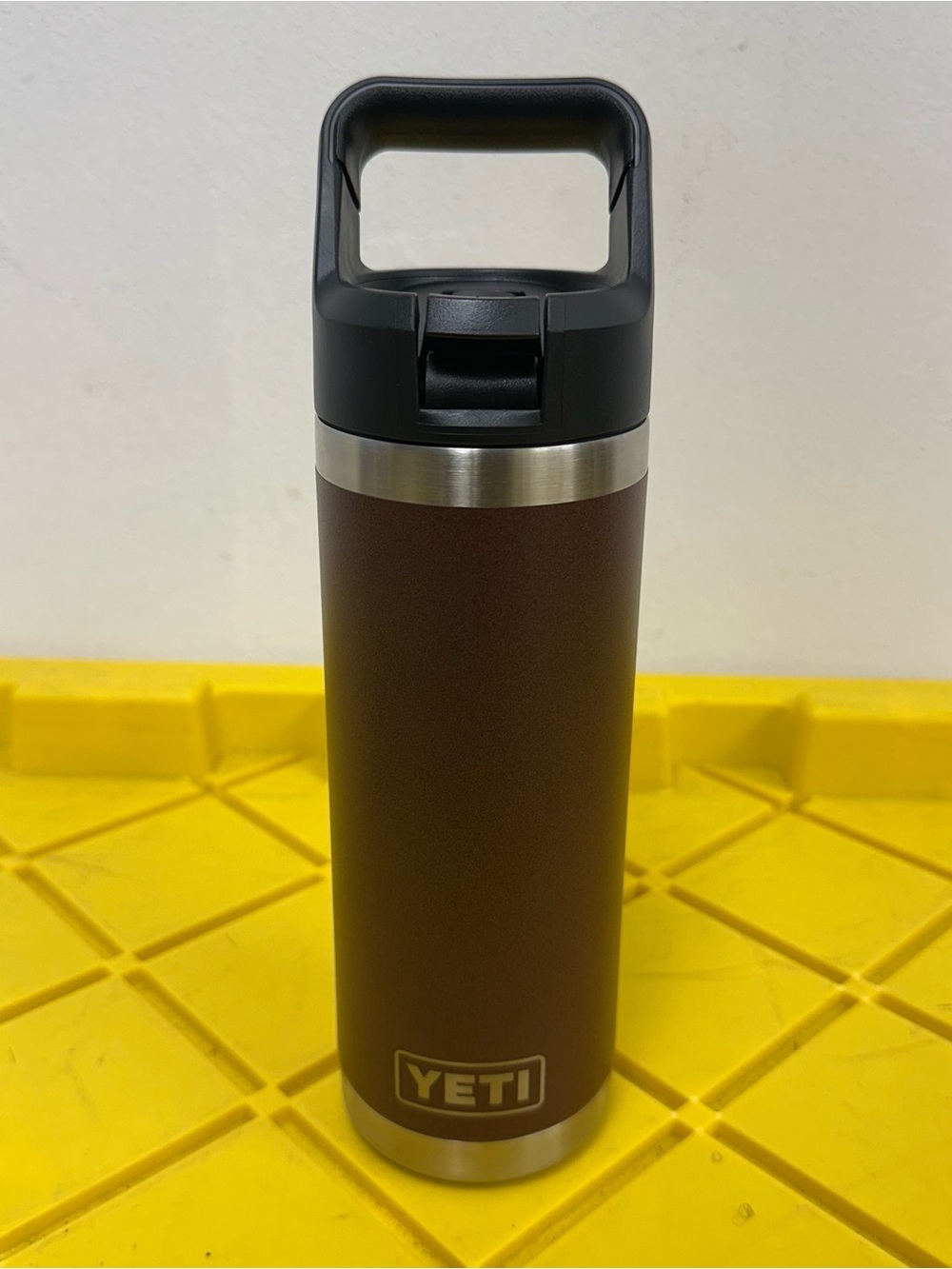 YETI 18oz Rambler Bottle Wetlands Brown Flip Straw RARE Limited Edition New